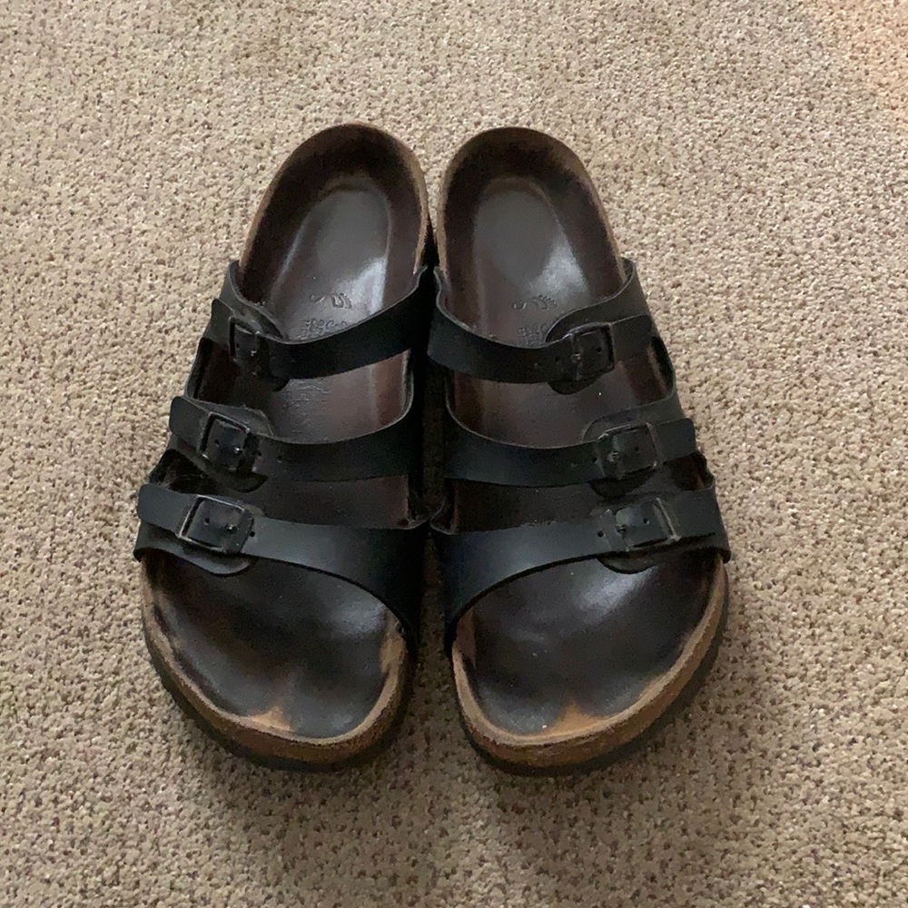 Black Birkenstock’s
